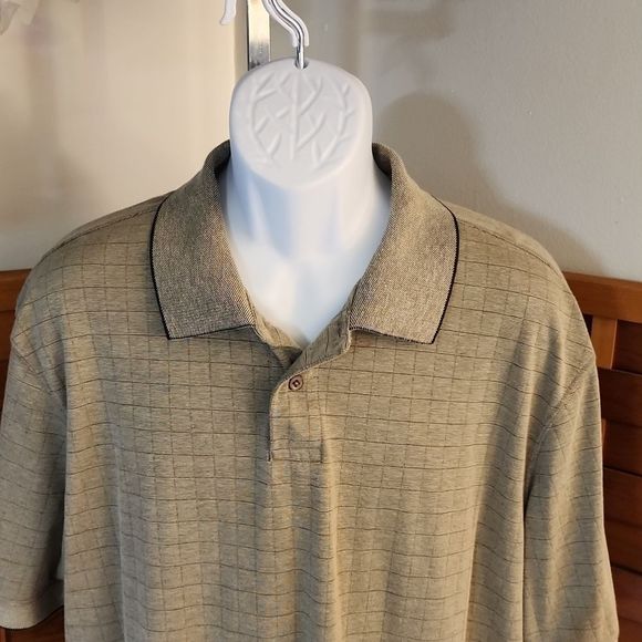 Haggar brand Men's shirt - Picture 2 of 9